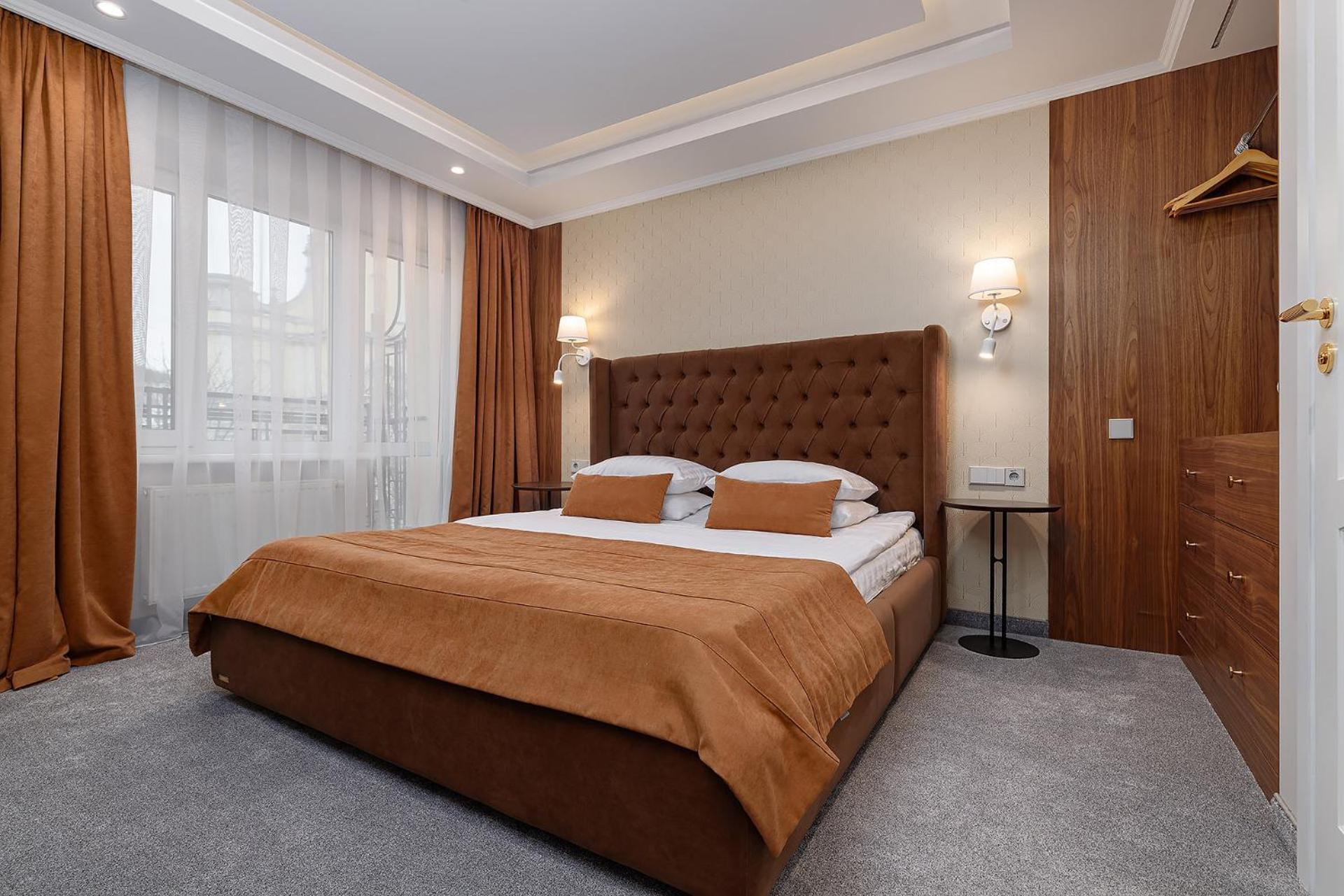 Eurohotel Лвив Екстериор снимка