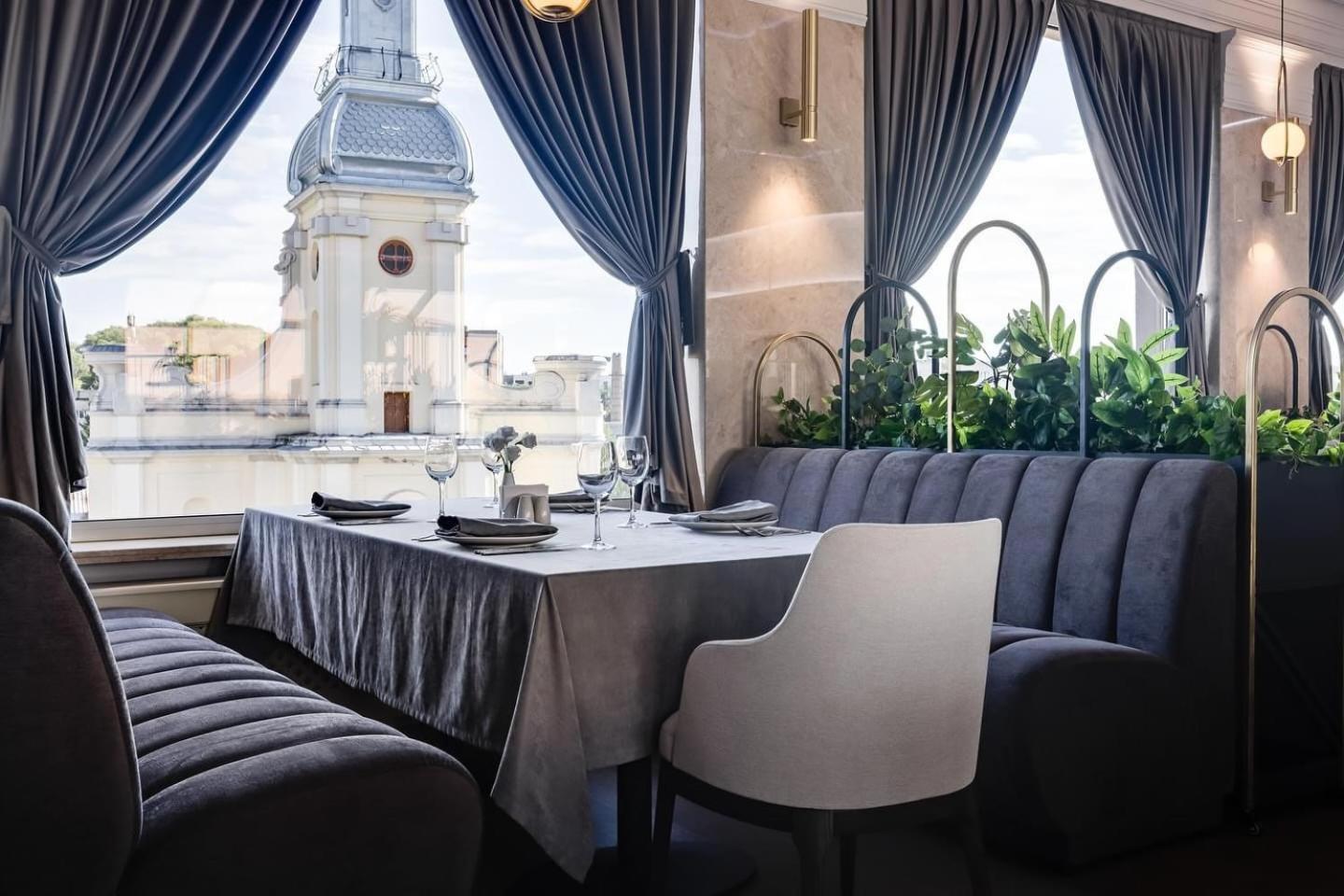 Eurohotel Лвив Екстериор снимка