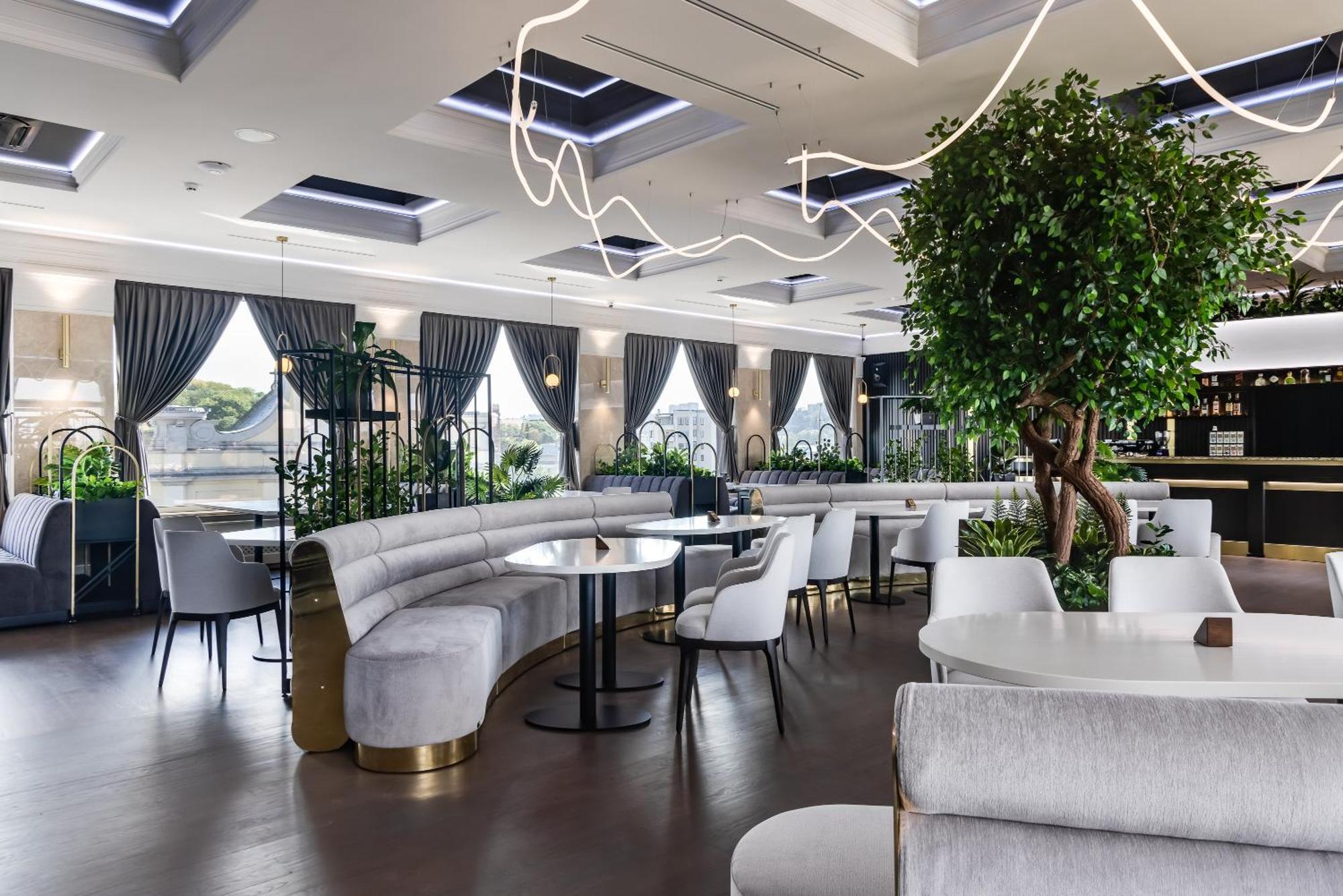 Eurohotel Лвив Екстериор снимка