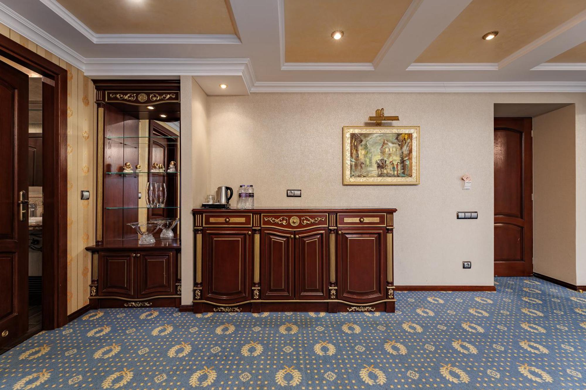 Eurohotel Лвив Стая снимка