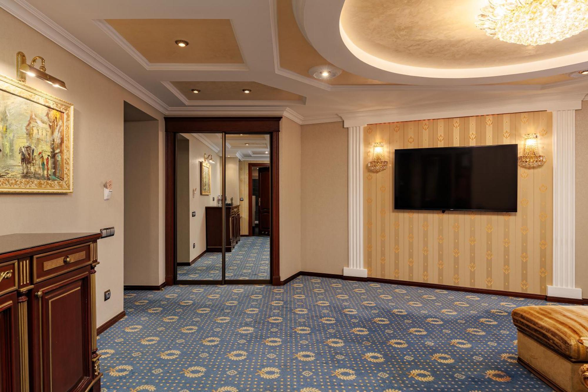Eurohotel Лвив Стая снимка